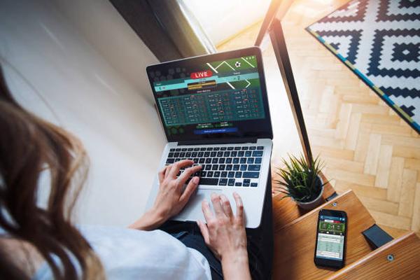 Comparing Football Markets on nhà cái uy tín châu âu Platforms